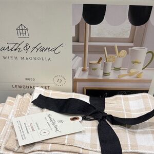 Hearth & Hand Lemonade Set - Cream and Black & 4pc Napkins set NWT